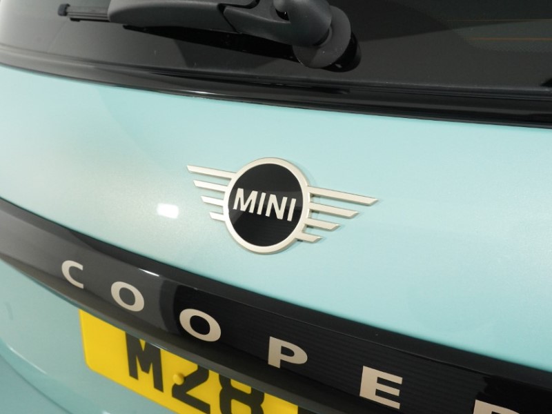 2024 (24) MINI COOPER 2.0 S Classic 3dr Auto 5322344