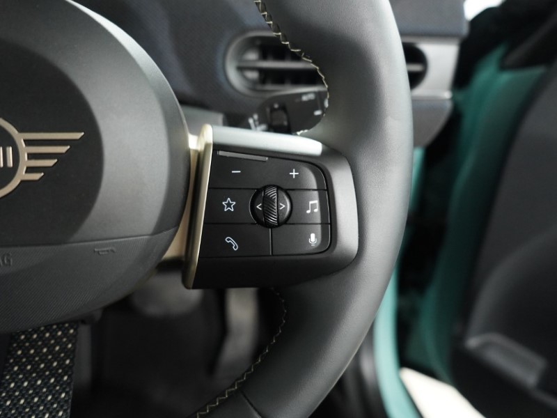 2024 (24) MINI COOPER 2.0 S Classic 3dr Auto 5322363