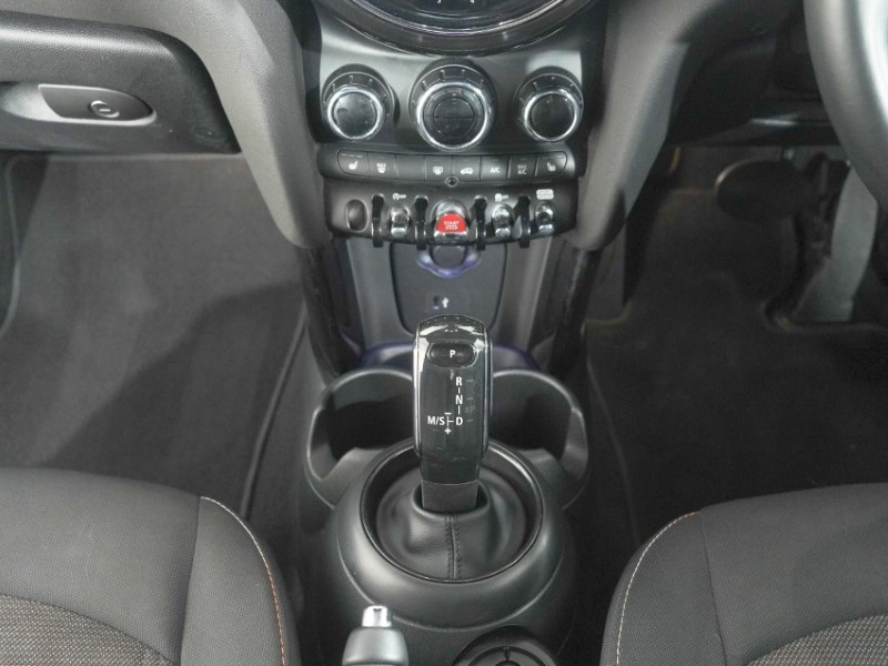 2022 (72) MINI CONVERTIBLE 1.5 Cooper Classic 2dr Auto 5325620