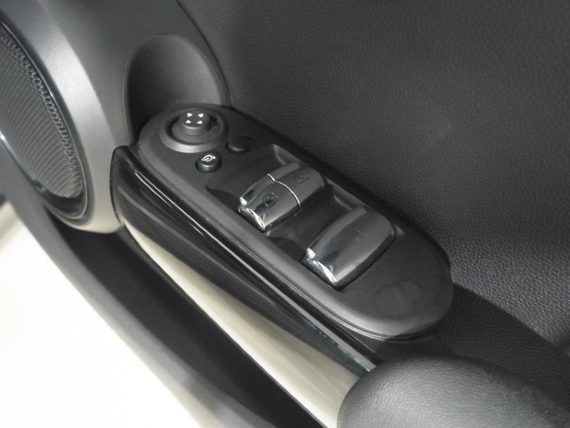 2022 (72) MINI CONVERTIBLE 1.5 Cooper Classic 2dr Auto 5325630