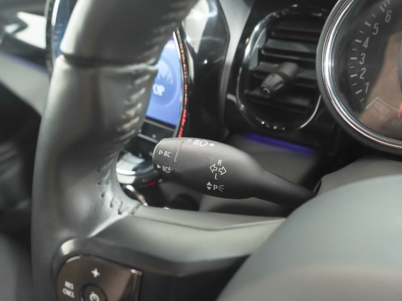 2022 (72) MINI CONVERTIBLE 1.5 Cooper Classic 2dr Auto 5325639