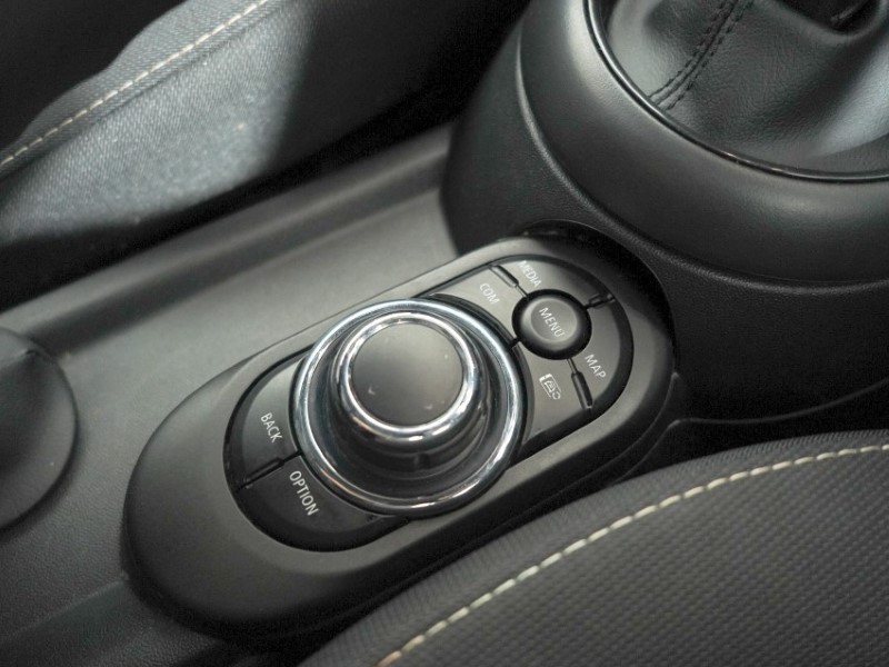 2022 (72) MINI CONVERTIBLE 1.5 Cooper Classic 2dr Auto 5325641