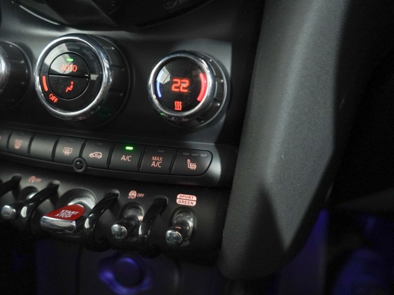 2022 (72) MINI CONVERTIBLE 1.5 Cooper Classic 2dr Auto 5325646