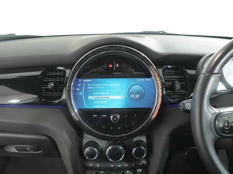 2022 (72) MINI CONVERTIBLE 1.5 Cooper Classic 2dr Auto 5325619