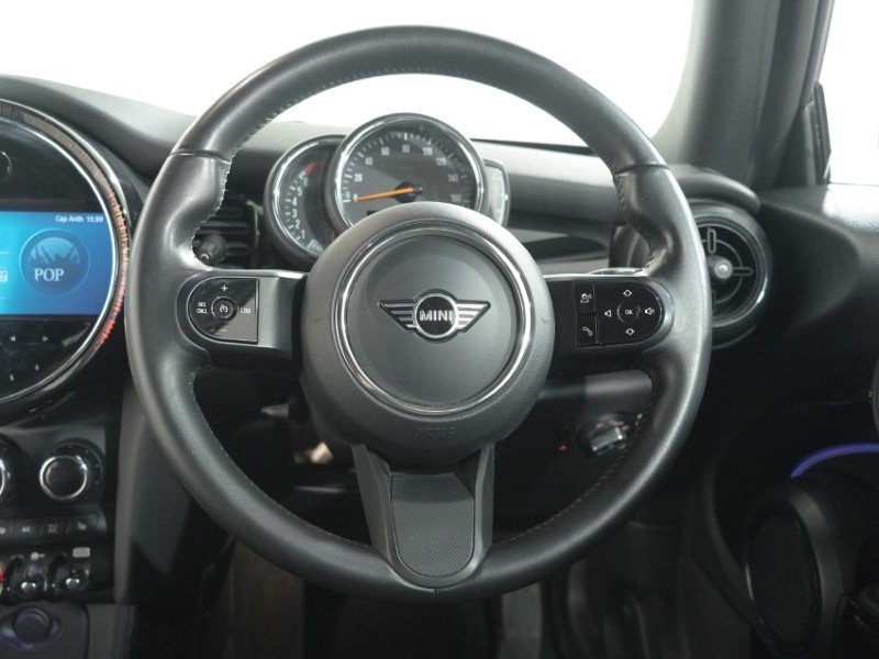 2022 (72) MINI CONVERTIBLE 1.5 Cooper Classic 2dr Auto 5325621