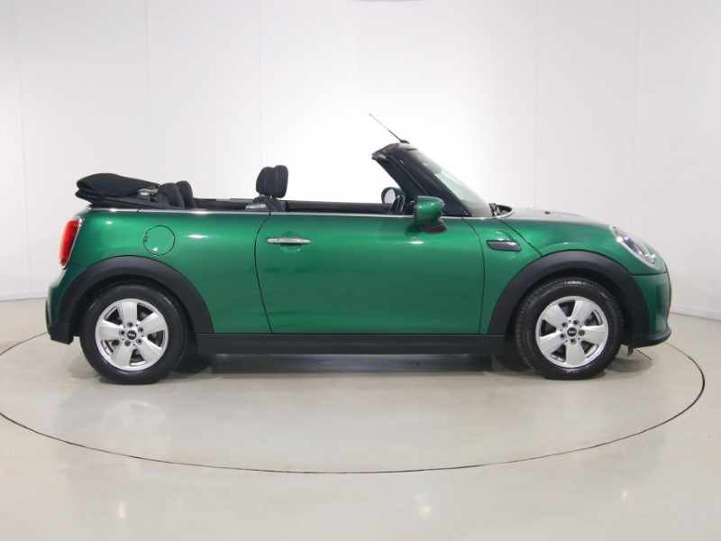 2022 (72) MINI CONVERTIBLE 1.5 Cooper Classic 2dr Auto 5325362
