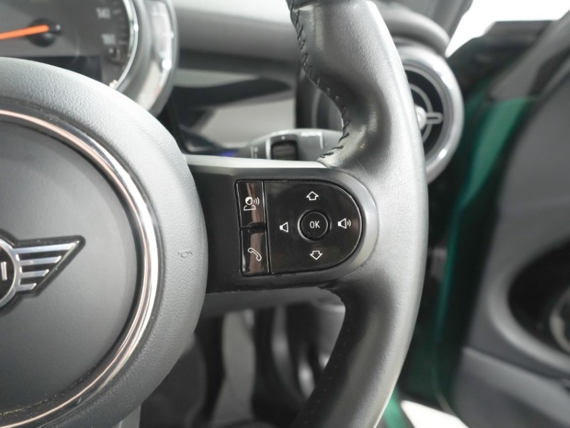 2022 (72) MINI CONVERTIBLE 1.5 Cooper Classic 2dr Auto 5325636