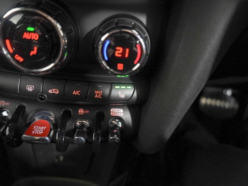 2023 (23) MINI HATCHBACK 1.5 Cooper Sport 3dr Auto 5330591