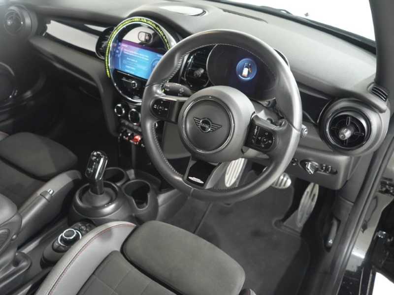 2023 (23) MINI HATCHBACK 1.5 Cooper Sport 3dr Auto 5330576