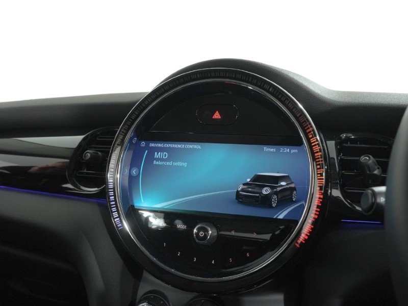 2022 (72) MINI HATCHBACK 1.5 Cooper Classic 3dr Auto 5428197