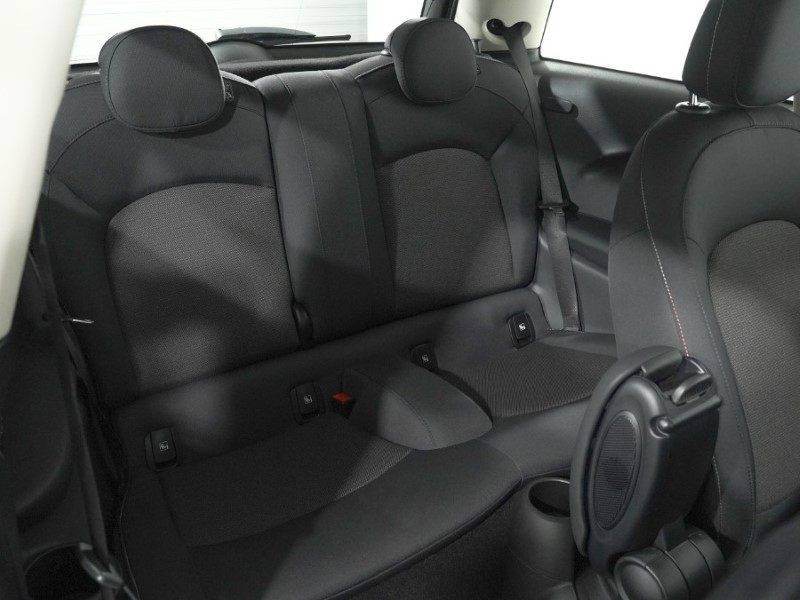 2022 (72) MINI HATCHBACK 1.5 Cooper Classic 3dr Auto 5428187