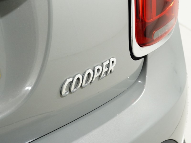 2022 (72) MINI HATCHBACK 1.5 Cooper Classic 3dr Auto 5428174
