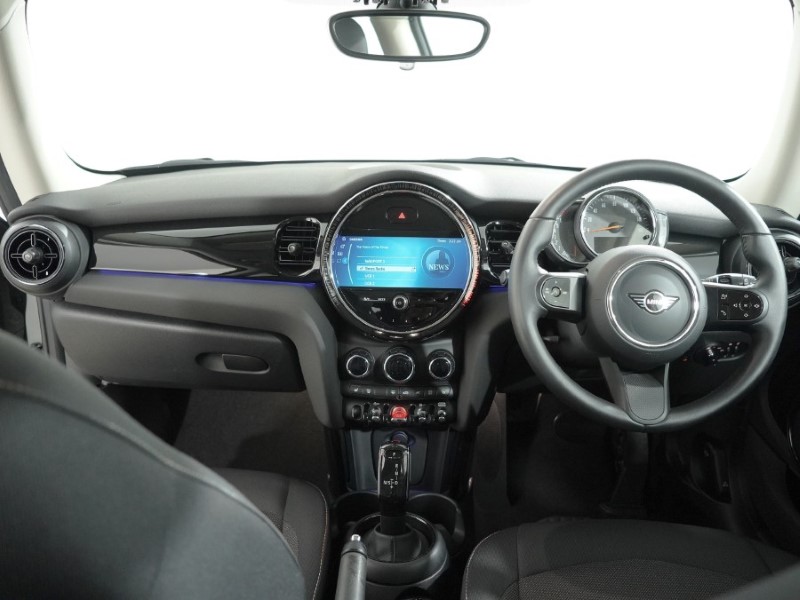 2022 (72) MINI HATCHBACK 1.5 Cooper Classic 3dr Auto 5428179