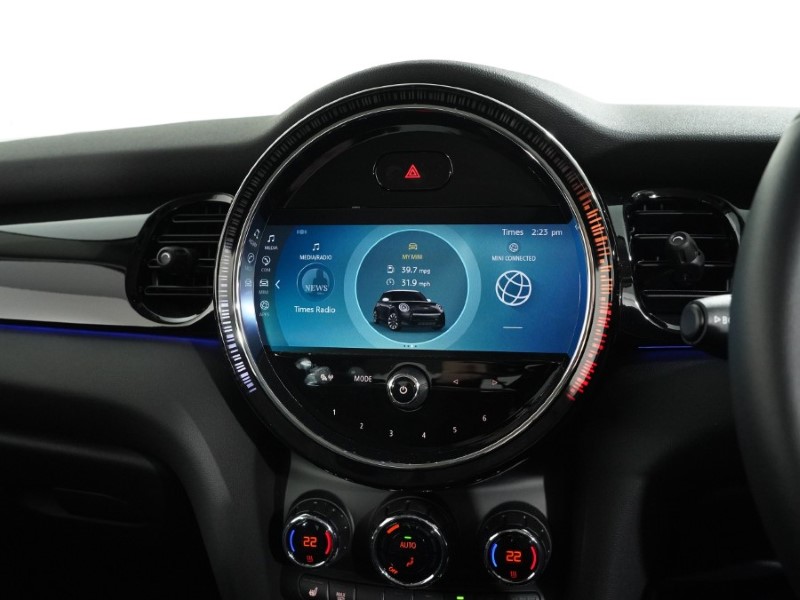 2022 (72) MINI HATCHBACK 1.5 Cooper Classic 3dr Auto 5428188