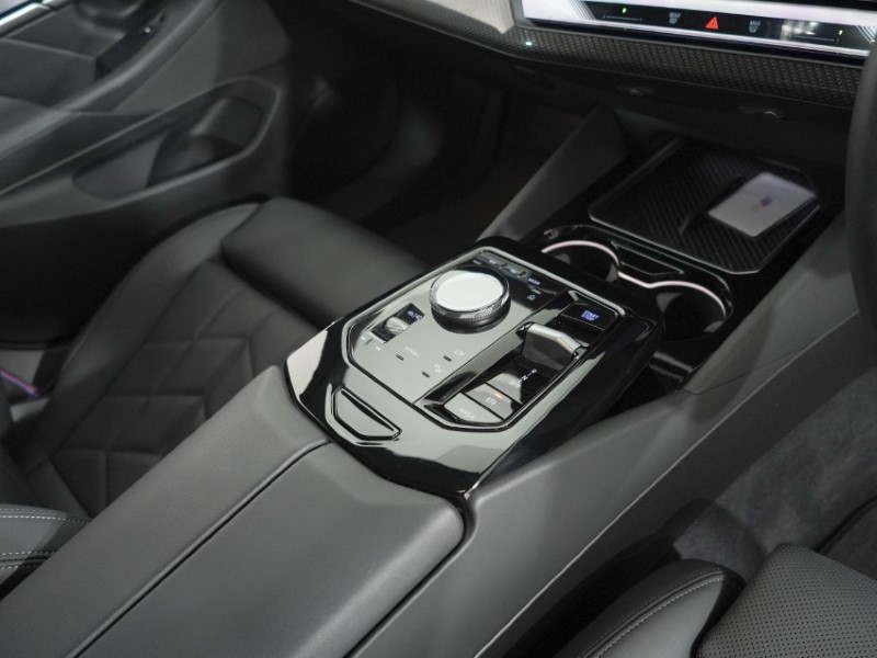 2024 (24) BMW I5 250kW eDrive40 M Sport Pro 84kWh 4dr Auto 5346376