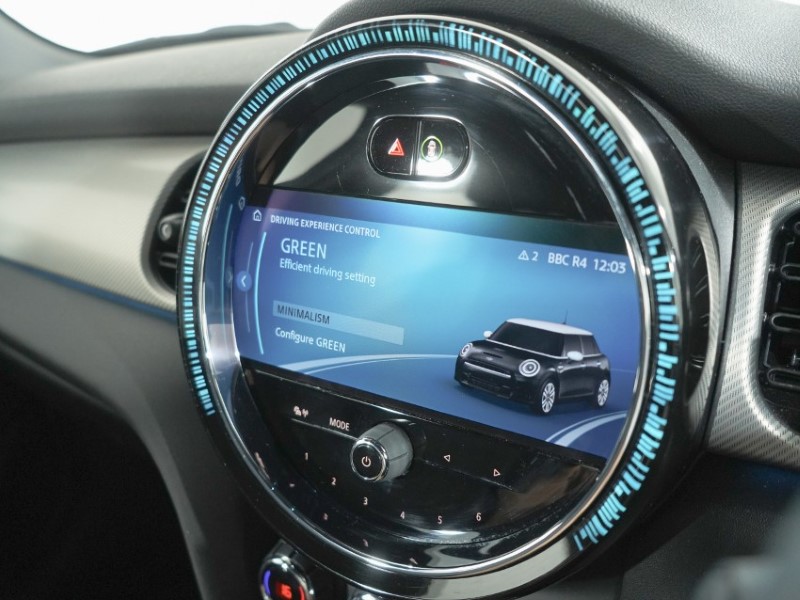 2022 (72) MINI HATCHBACK 1.5 Cooper Exclusive 5dr Auto 5349036