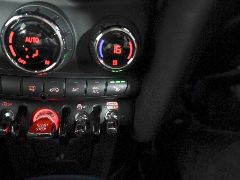 2022 (72) MINI HATCHBACK 1.5 Cooper Exclusive 5dr Auto 5349032