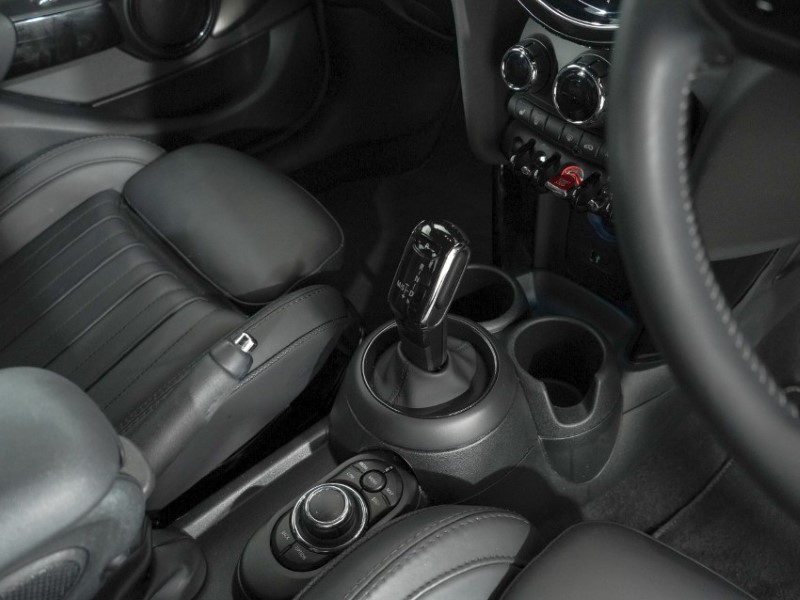 2022 (72) MINI HATCHBACK 1.5 Cooper Exclusive 5dr Auto 5349020