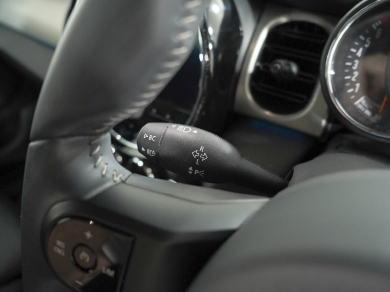 2022 (72) MINI HATCHBACK 1.5 Cooper Exclusive 5dr Auto 5349025