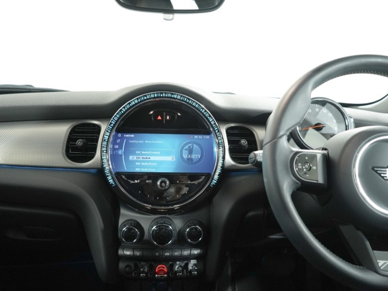 2022 (72) MINI HATCHBACK 1.5 Cooper Exclusive 5dr Auto 5349005