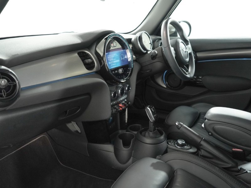 2022 (72) MINI HATCHBACK 1.5 Cooper Exclusive 5dr Auto 5349001