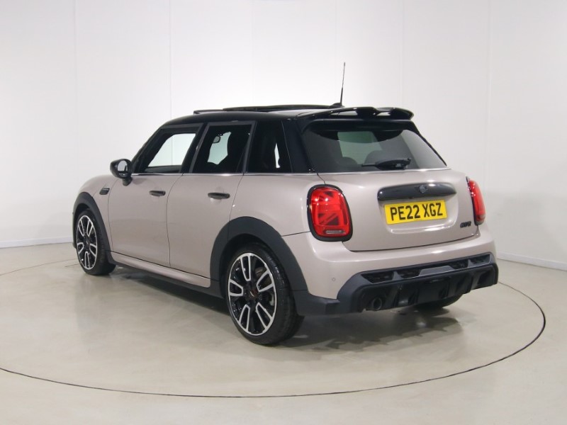 2022 (22) MINI HATCHBACK 1.5 Cooper Sport 5dr Auto 1