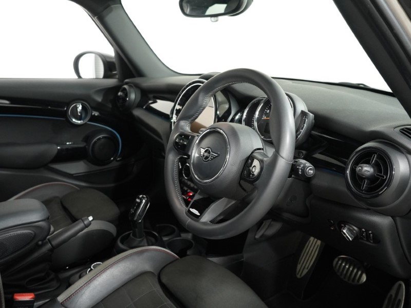 2022 (22) MINI HATCHBACK 1.5 Cooper Sport 5dr Auto 5339362