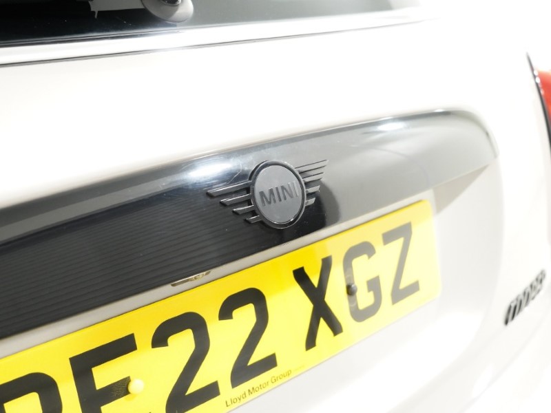2022 (22) MINI HATCHBACK 1.5 Cooper Sport 5dr Auto 5339354