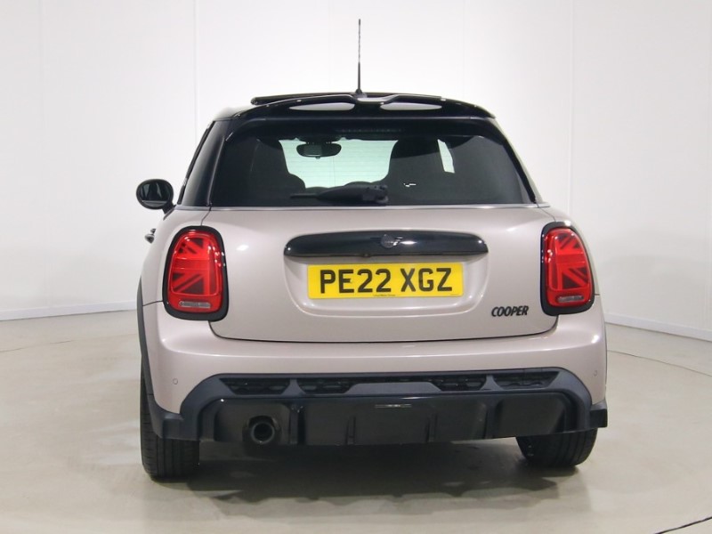 2022 (22) MINI HATCHBACK 1.5 Cooper Sport 5dr Auto 5339395