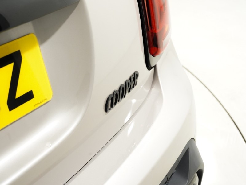 2022 (22) MINI HATCHBACK 1.5 Cooper Sport 5dr Auto 5339355