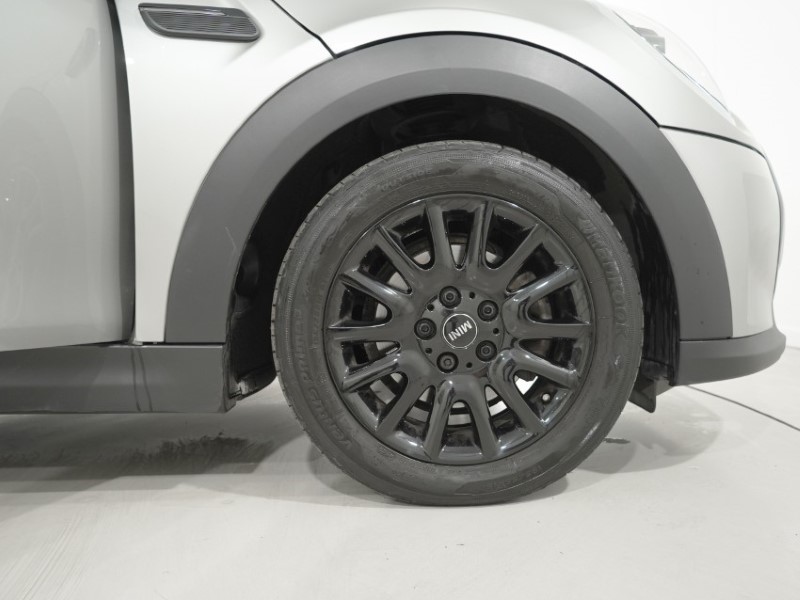 2024 (24) MINI HATCHBACK 1.5 Cooper Classic 3dr Auto 5343833