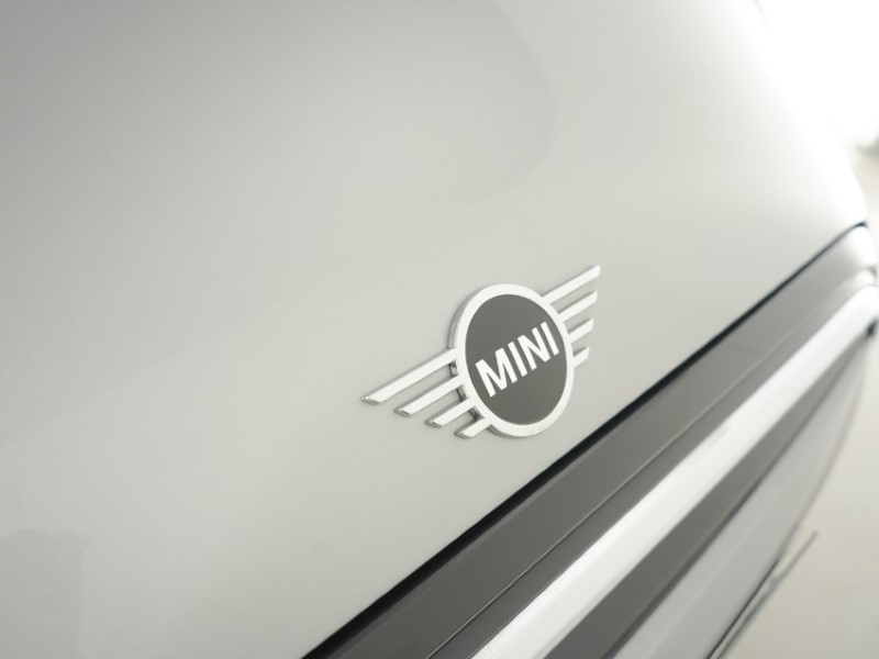 2024 (24) MINI HATCHBACK 1.5 Cooper Classic 3dr Auto 5343831