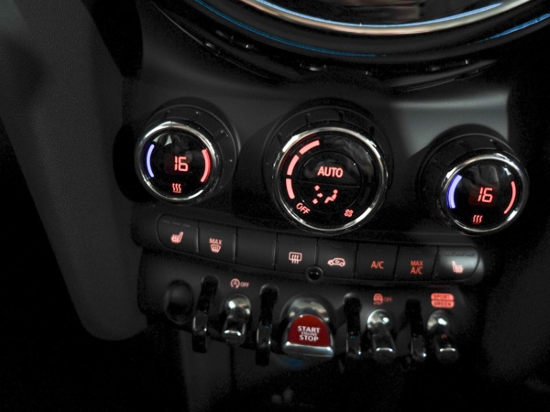 2024 (24) MINI HATCHBACK 1.5 Cooper Classic 3dr Auto 5343856