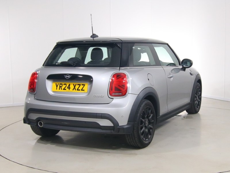 2024 (24) MINI HATCHBACK 1.5 Cooper Classic 3dr Auto 5343870