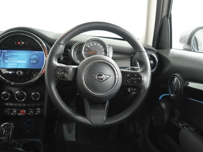2022 (72) MINI HATCHBACK 1.5 Cooper Classic 5dr Auto 5349812