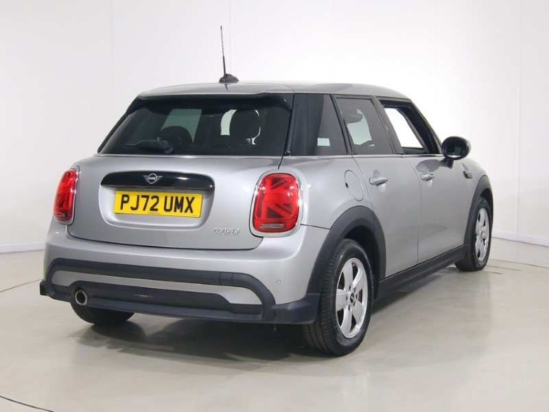 2022 (72) MINI HATCHBACK 1.5 Cooper Classic 5dr Auto 5349838