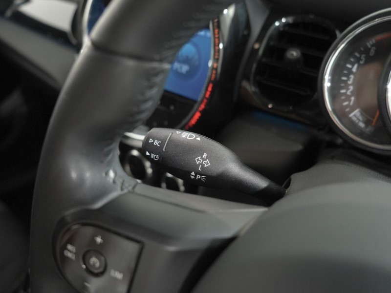 2022 (72) MINI HATCHBACK 1.5 Cooper Classic 5dr Auto 5349802