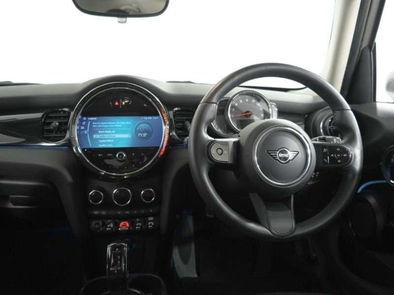 2022 (72) MINI HATCHBACK 1.5 Cooper Classic 5dr Auto 5349809