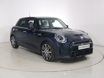 2024 (24) MINI HATCHBACK 2.0 Cooper S Exclusive 3dr
