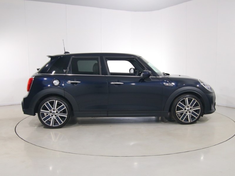 2024 (24) MINI HATCHBACK 2.0 Cooper S Exclusive 3dr 5351479