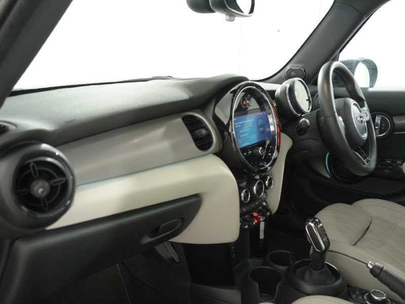2023 (72) MINI HATCHBACK 1.5 Cooper Exclusive 5dr Auto 5352102