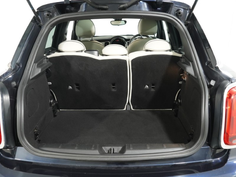 2023 (72) MINI HATCHBACK 1.5 Cooper Exclusive 5dr Auto 5352100