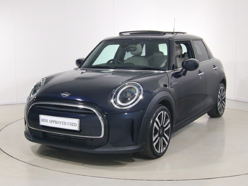2023 (72) MINI HATCHBACK 1.5 Cooper Exclusive 5dr Auto 5352145