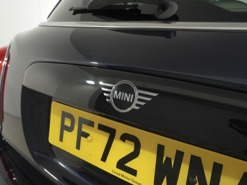 2023 (72) MINI HATCHBACK 1.5 Cooper Exclusive 5dr Auto 5352097
