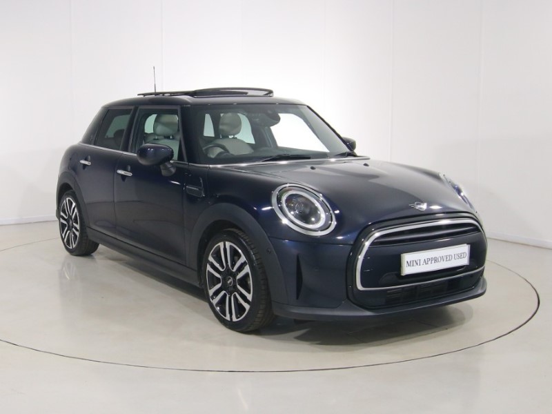 2023 (72) MINI HATCHBACK 1.5 Cooper Exclusive 5dr Auto