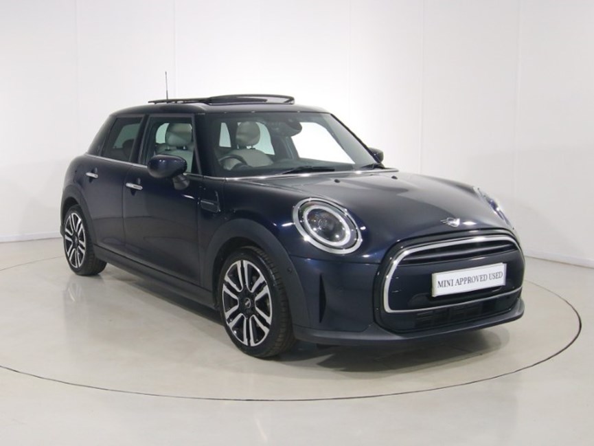 2023 (72) MINI HATCHBACK 1.5 Cooper Exclusive 5dr Auto