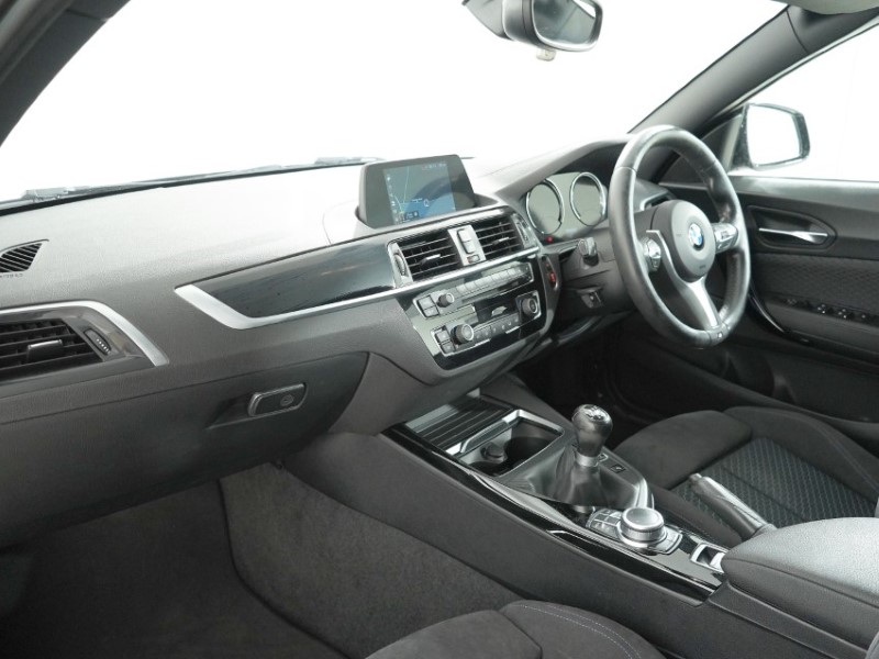 2019 (19) BMW 2 SERIES 218i M Sport 2dr [Nav] 5358221
