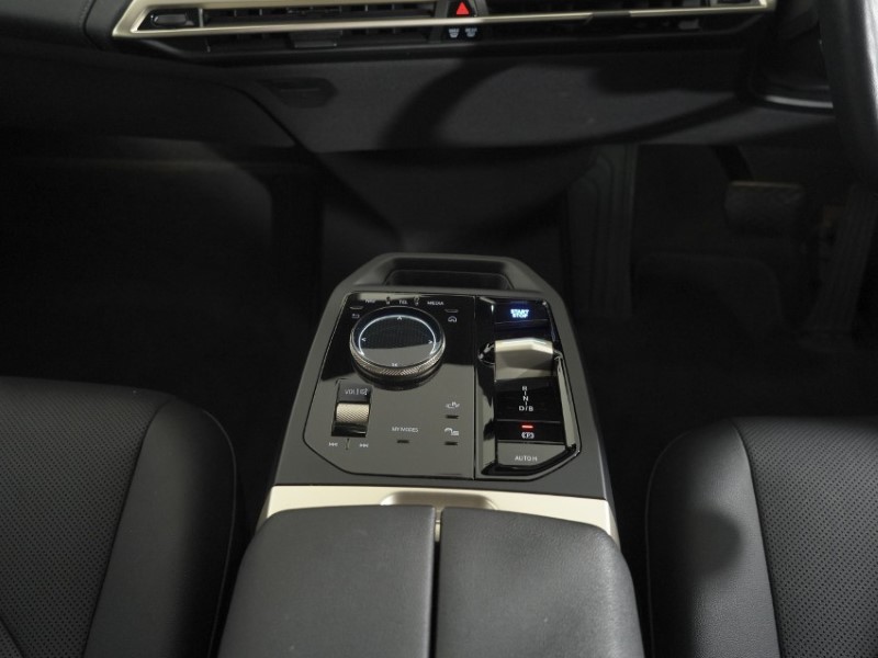 2023 (23) BMW iX 240kW xDrive40 M Sport Edition 76.6kWh 5dr Auto 5364802