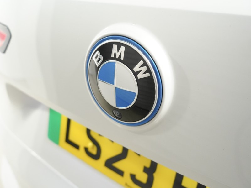 2023 (23) BMW iX 240kW xDrive40 M Sport Edition 76.6kWh 5dr Auto 5364775