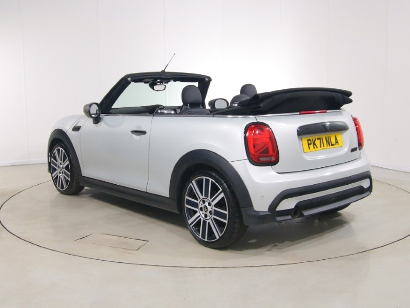 2021 (71) MINI CONVERTIBLE 1.5 Cooper Exclusive 2dr 5351174